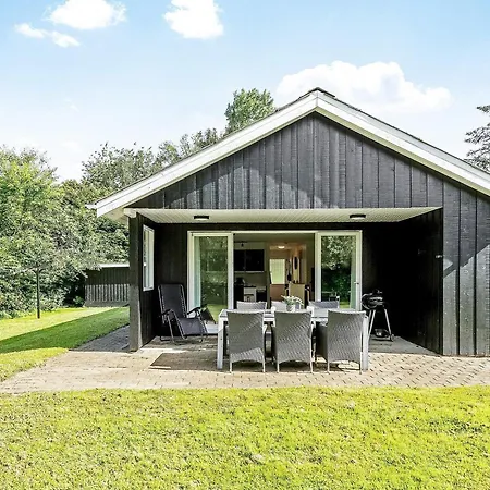 Three-bedroom In Toftlund 32 Vestergard