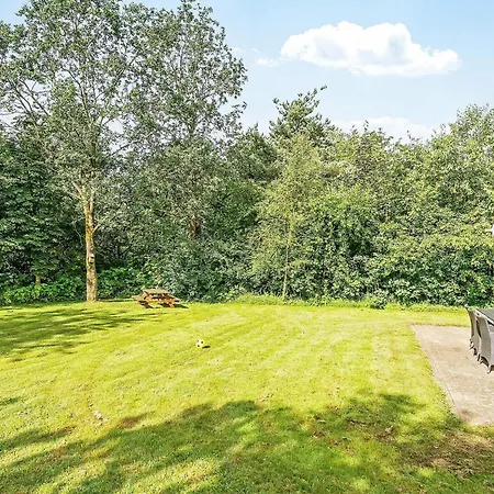 Three-bedroom In Toftlund 32 * Vestergard