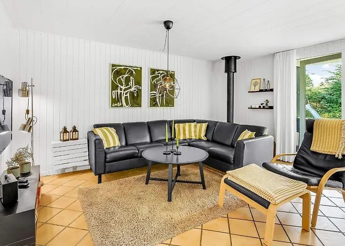 Three-bedroom In Toftlund 32 Feriehus